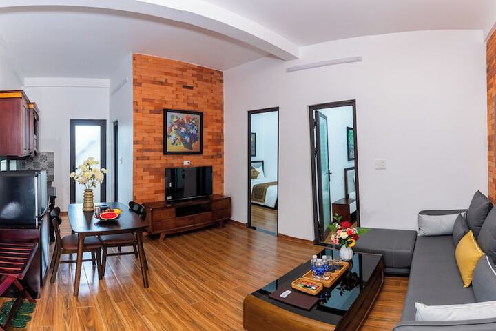 Room 4 of 27