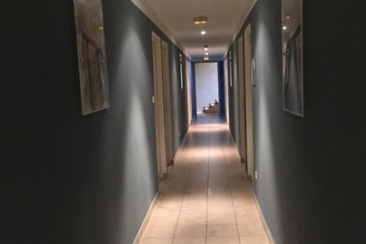 hotel_rooms