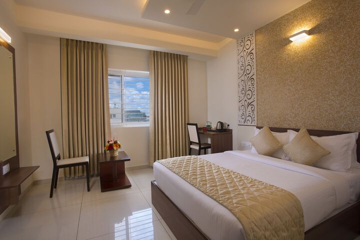 Room 10 of 43