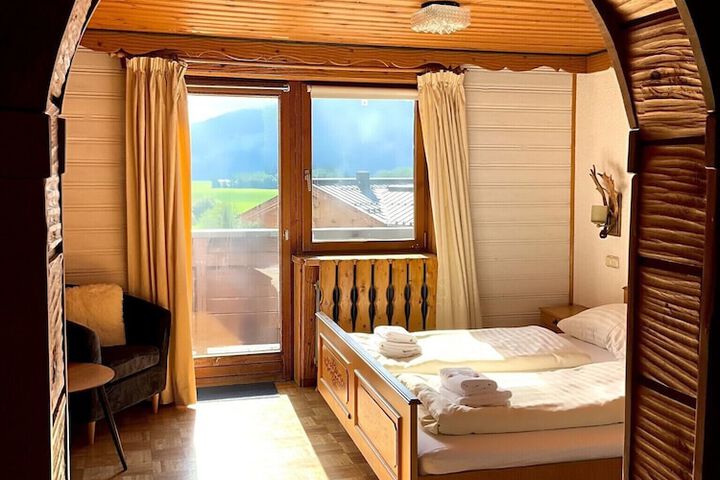 Hotel Wildrose