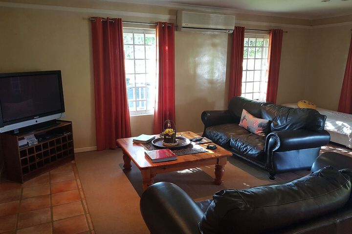 Room 12 of 33
