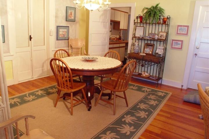 Room 12 of 29