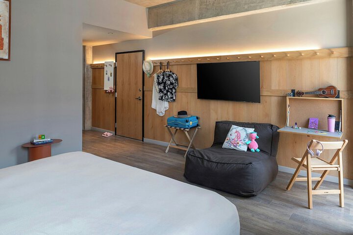 Room 14 of 110