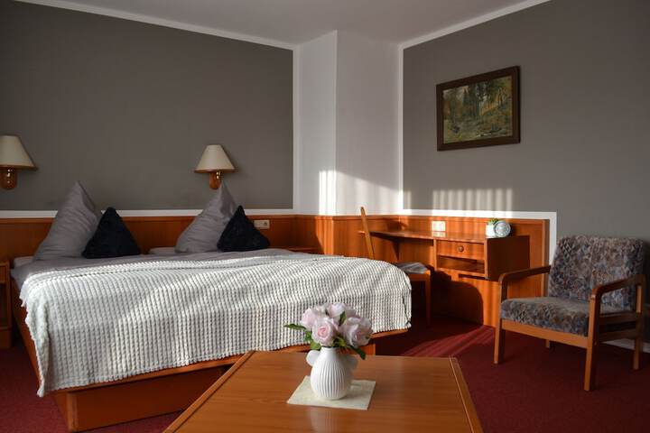 Room 3 of 17
