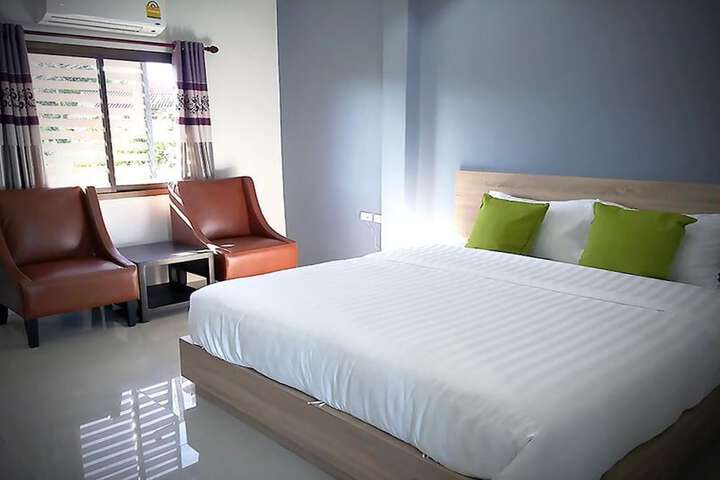 Room 10 of 17