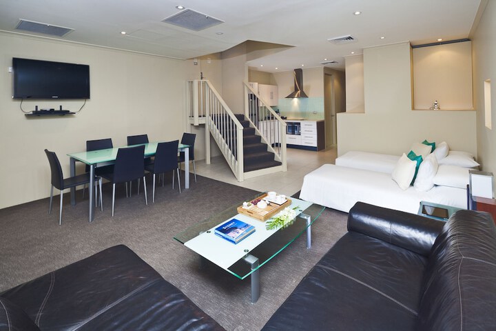 Room 30 of 69