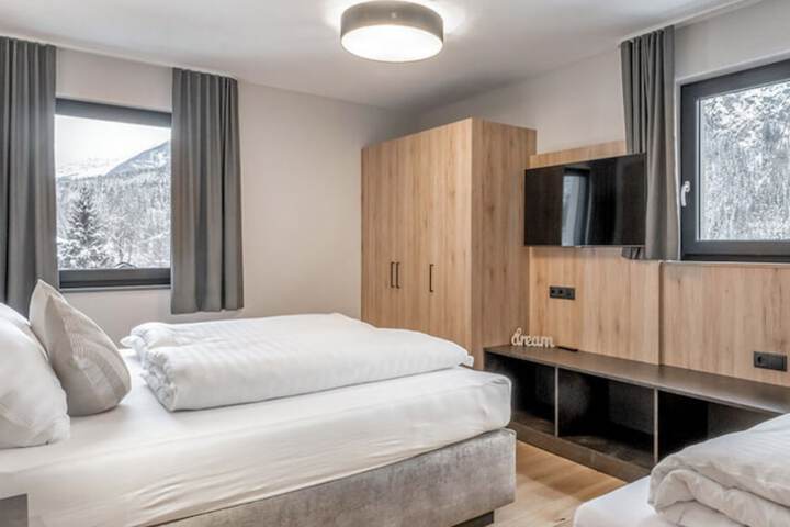 Room 19 of 29