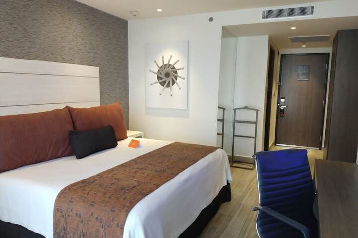 Room 11 of 65