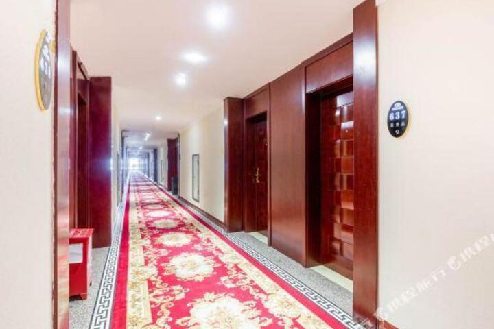 Yunkang International Hotel (Qujing Wanda Bund Branch)