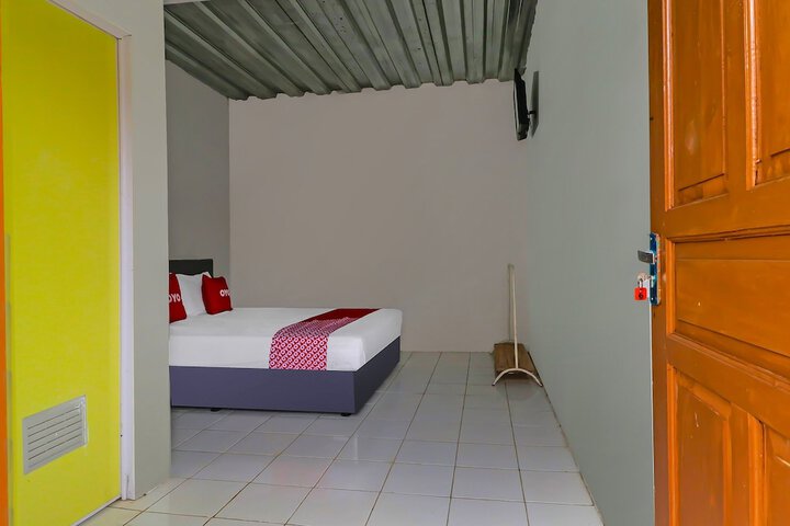 Room 10 of 21