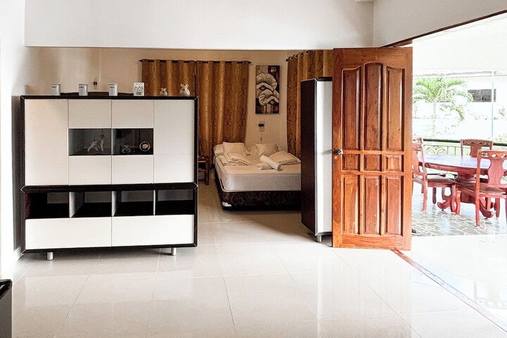 Room 15 of 29
