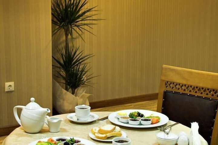 Breakfast/Coffee Service 25 of 36