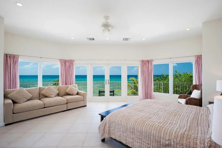 Room 2 of 16