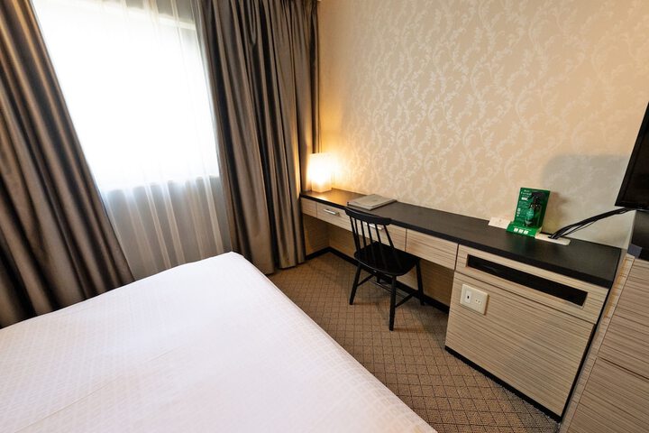 Room 200 of 239