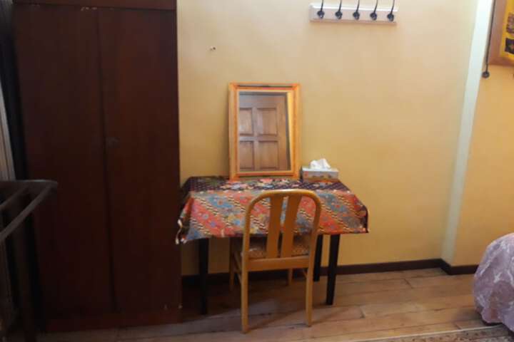 Room 18 of 26