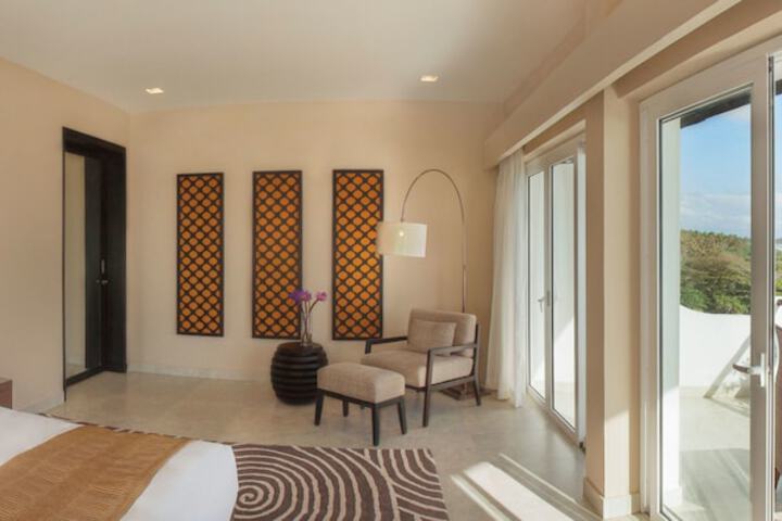Room 25 of 68
