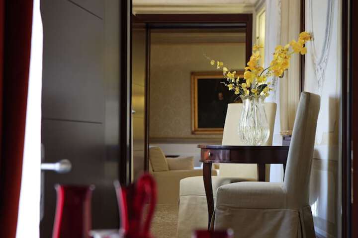 Hotel Interior 272 of 290