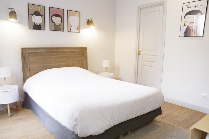 Room 2 of 53
