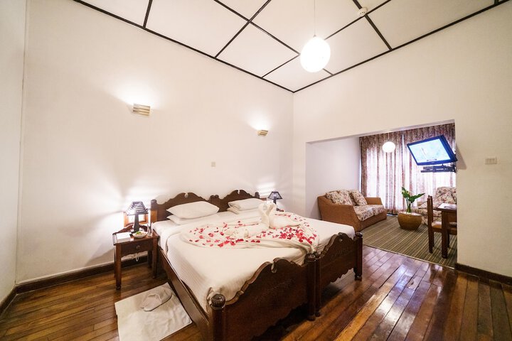 Room 13 of 39