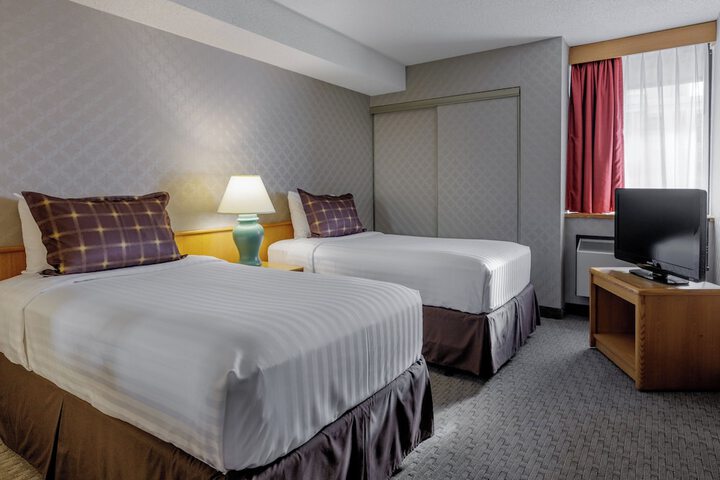 Room 10 of 46