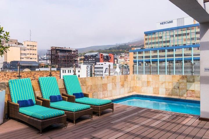 Hotel with Pool