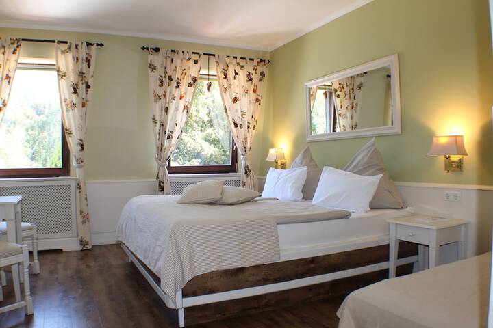Room 10 of 49