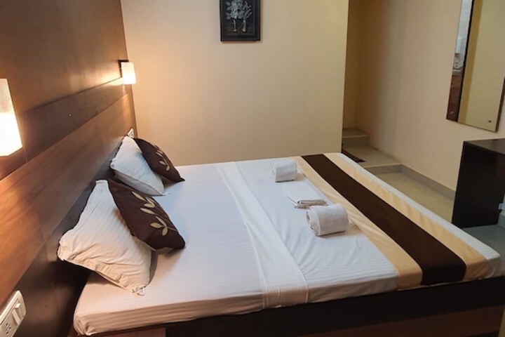 Room 15 of 50