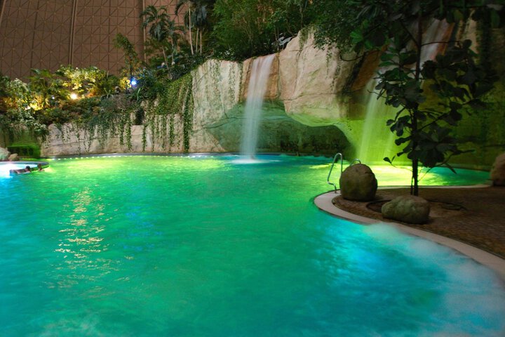 Pool 81 of 131