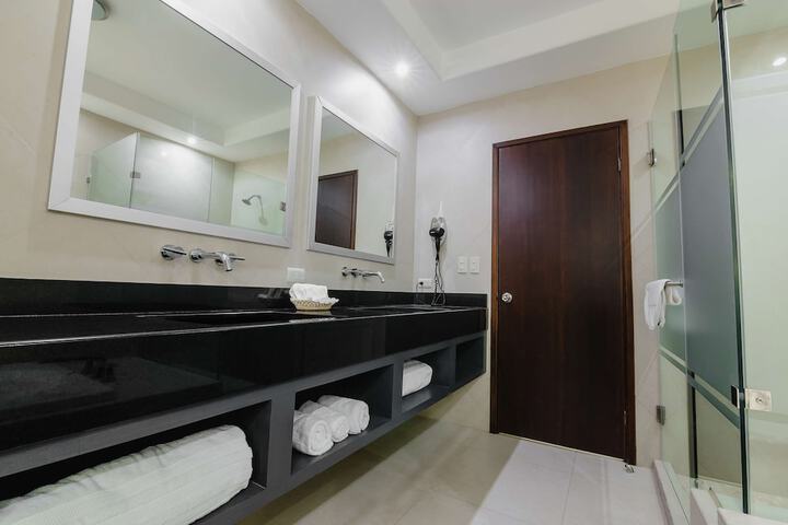 Room 21 of 46