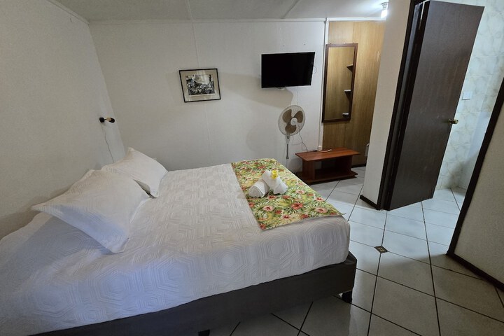 Room 19 of 73