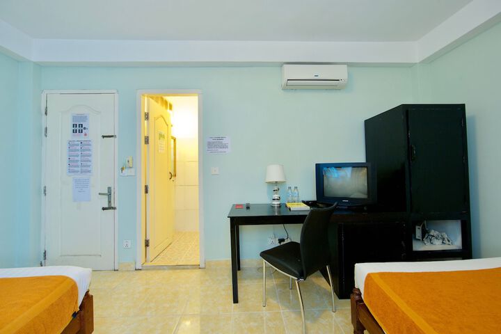 Room 40 of 64