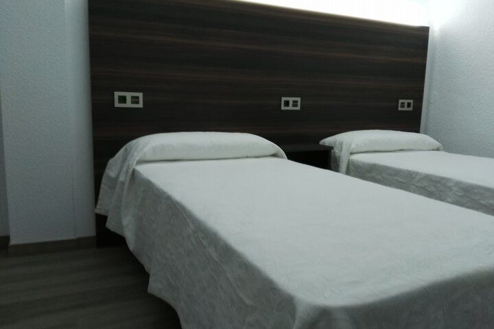 Room 15 of 59