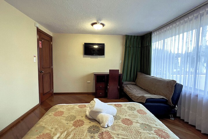Room 14 of 28