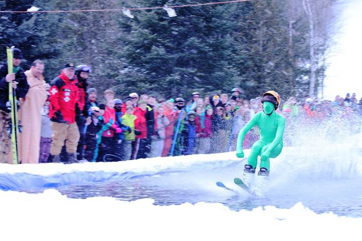Snow and ski sports