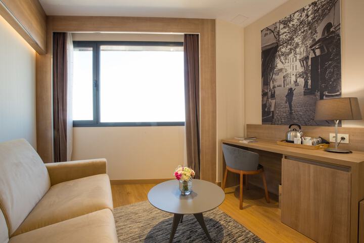 Room 19 of 65