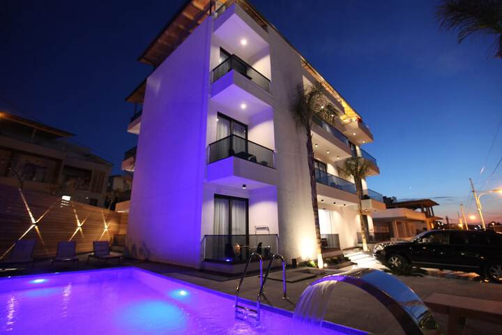 Pool 53 of 59
