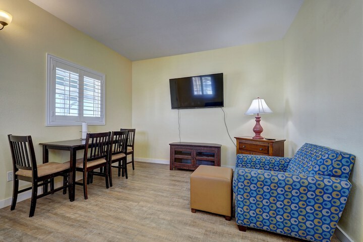 Room 33 of 63