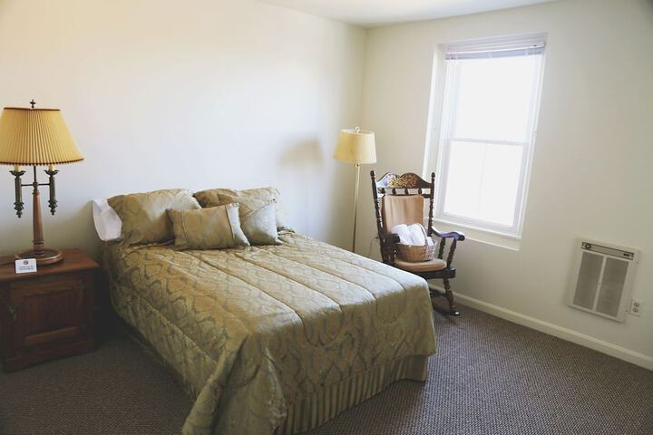 Single Room (3 of 3)