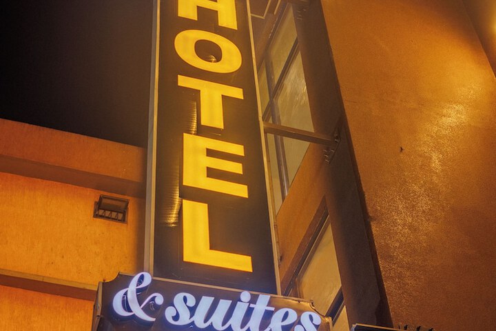 Hotel 11 of 12