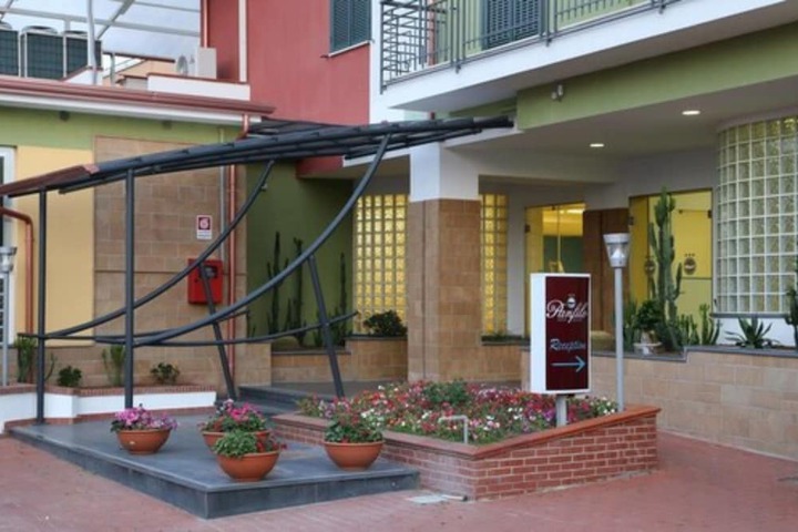 Hotel 35 of 39