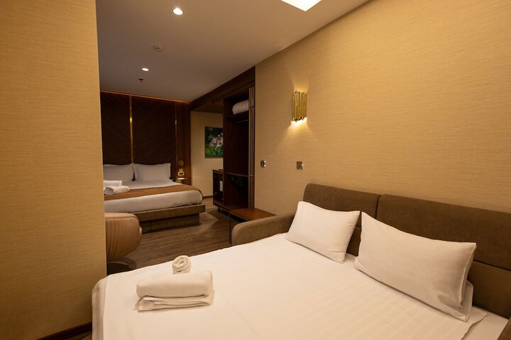 Room 14 of 69