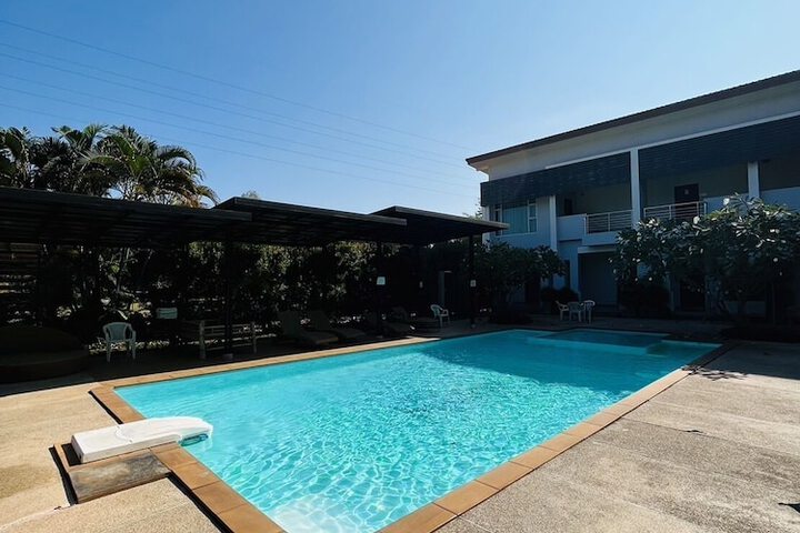 Pools & Facilities