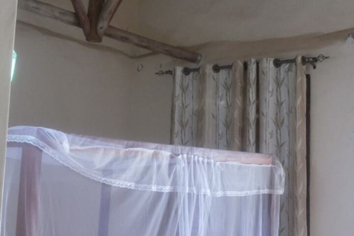 Room 9 of 63