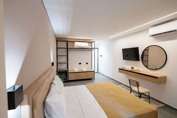 Room 56 of 108