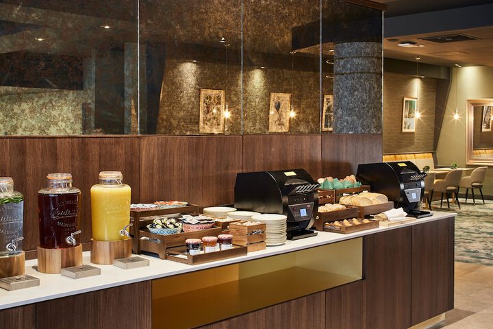 Breakfast/Coffee Service 20 of 39