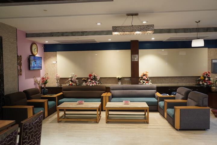 Lobby Entry