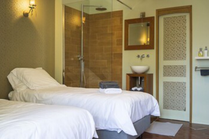 Room 38 of 65