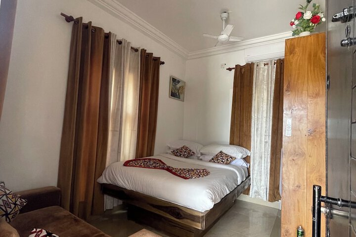 Room 48 of 165