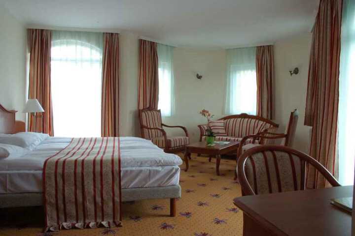 Room 7 of 58