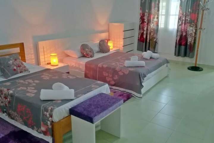 Room 7 of 13